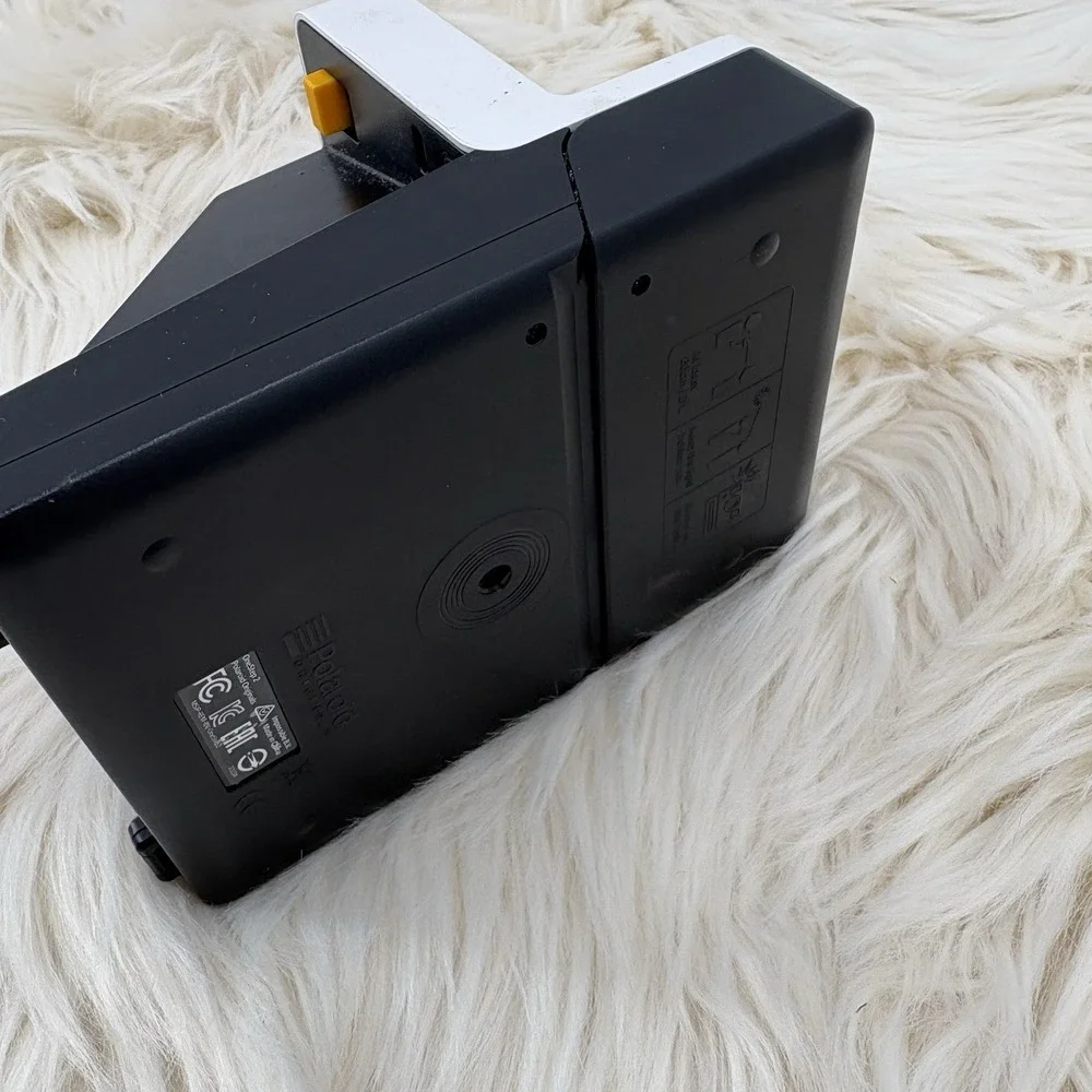 Polaroid OneStep 2 Instant Film‎ Camera